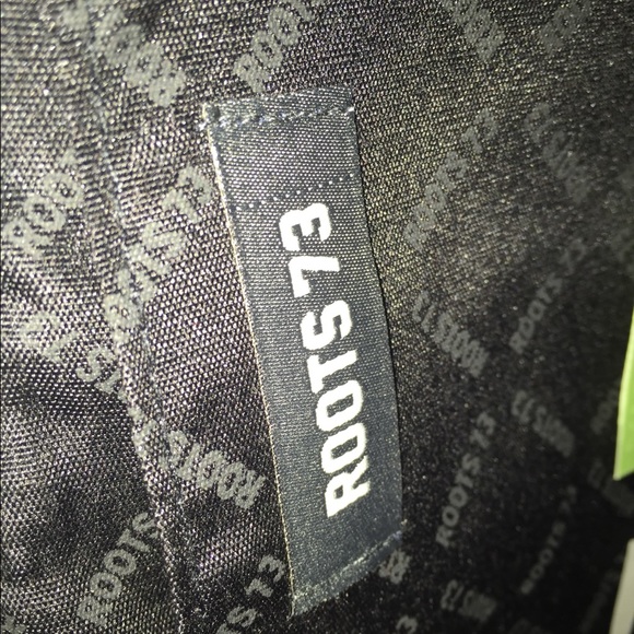 Roots crossbody - Picture 4 of 5